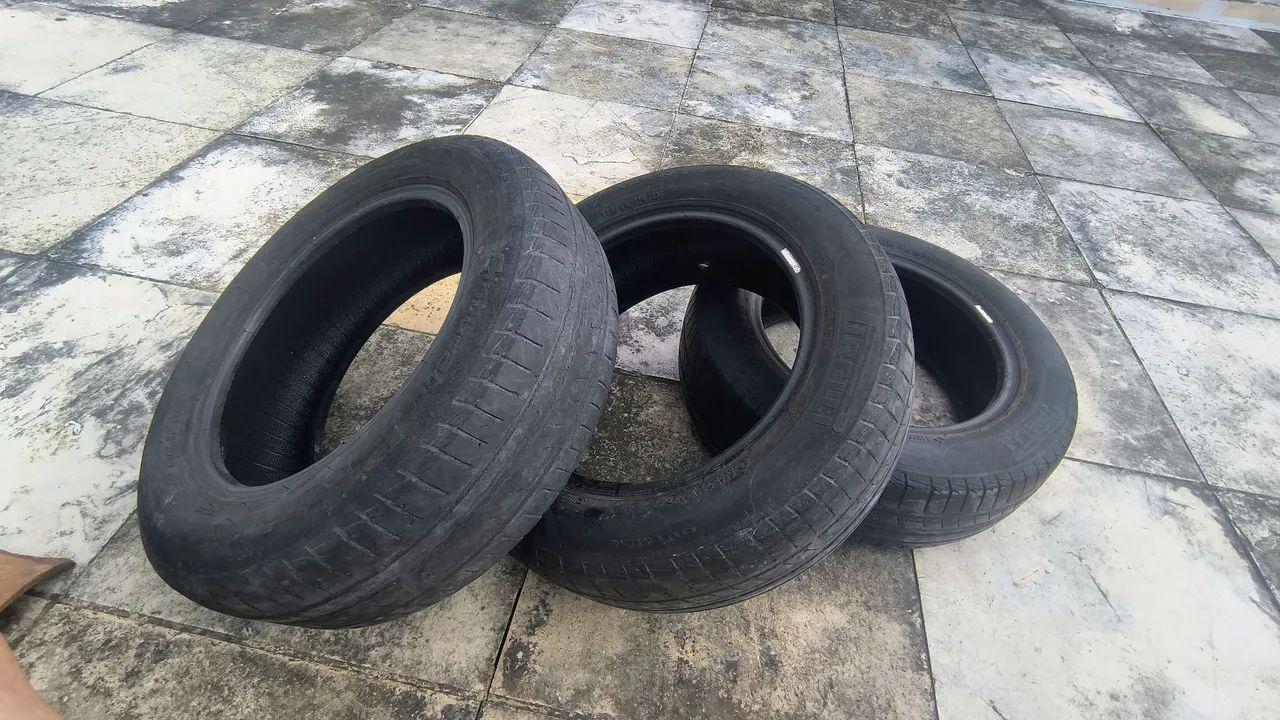 Pneu 175x14 Pirelli usado bom estado *