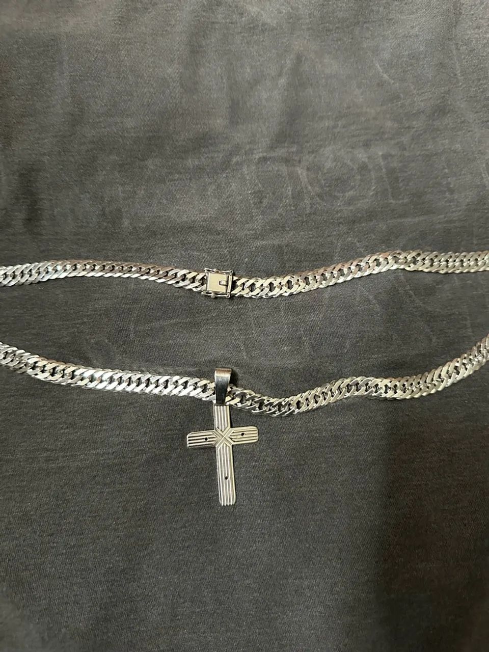 Cordão de prata modelo escama
