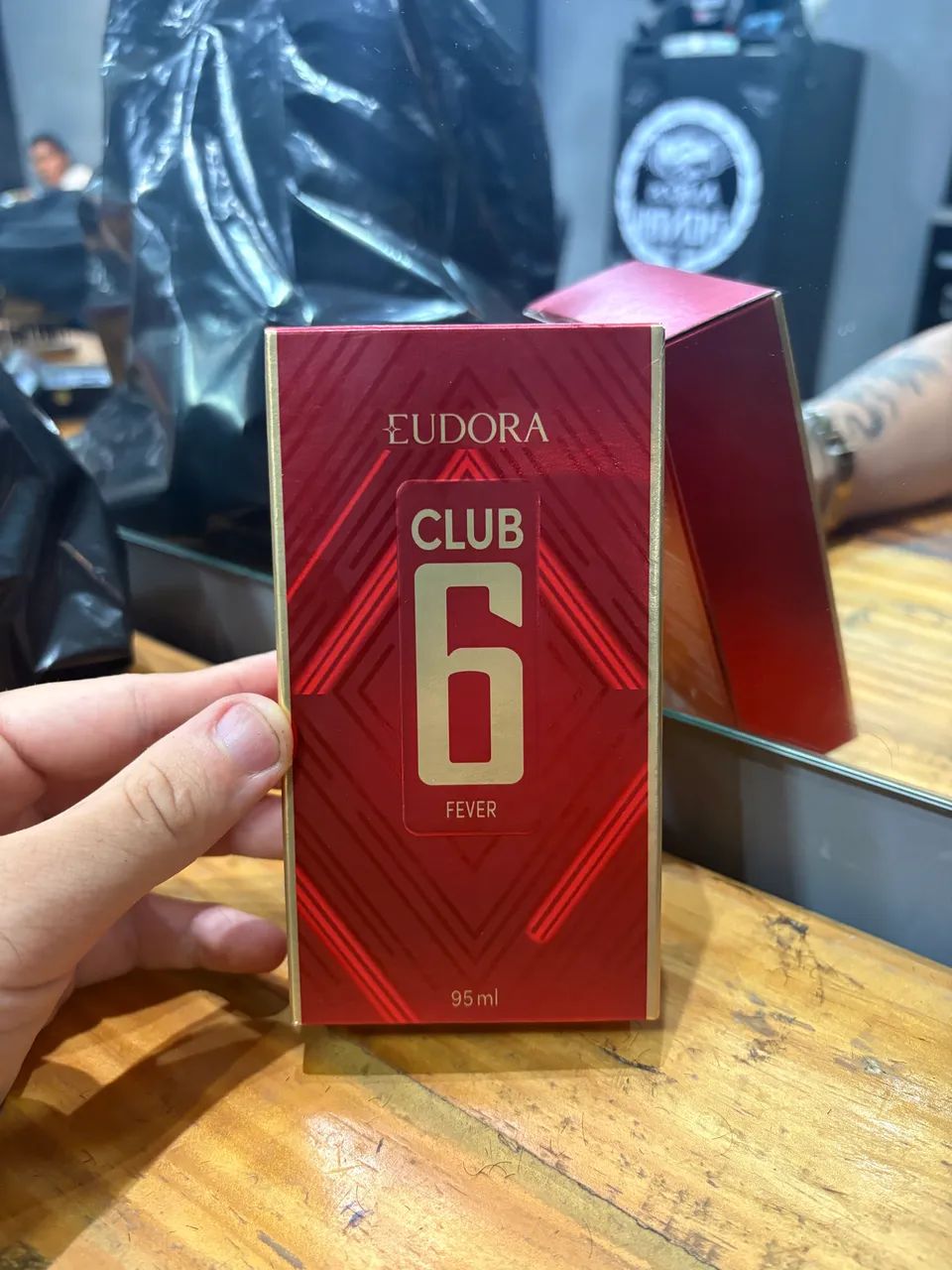 Perfume eudora club 6 flame 