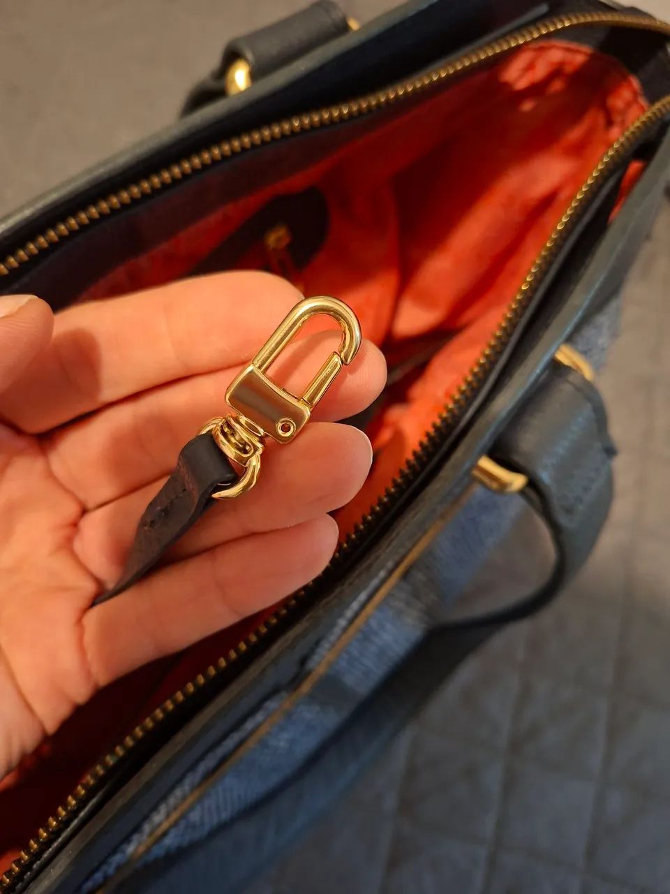 BOLSA EM COURO LEGÍTIMO  - Foto 4