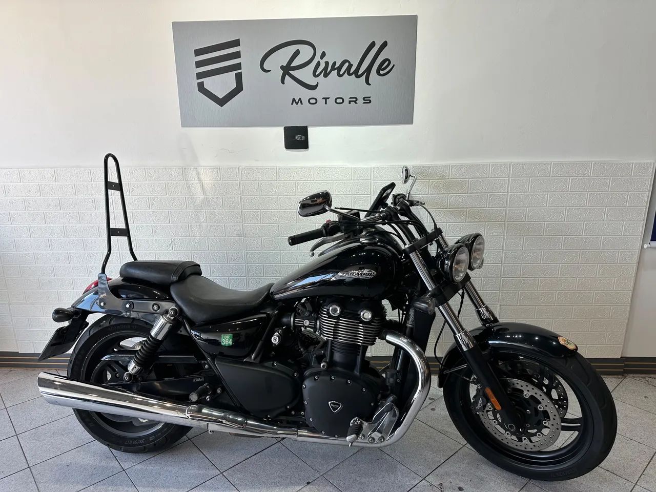 TRIUMPH THUNDERBIRD STHORM