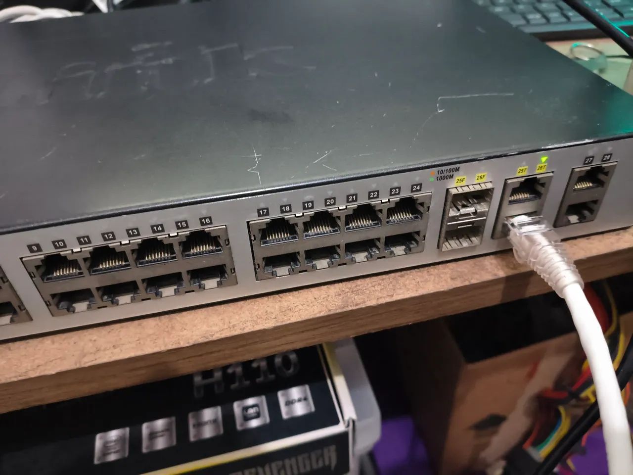 Switch de rede 24 portas - D-Link DES-1210-28 - Foto 2