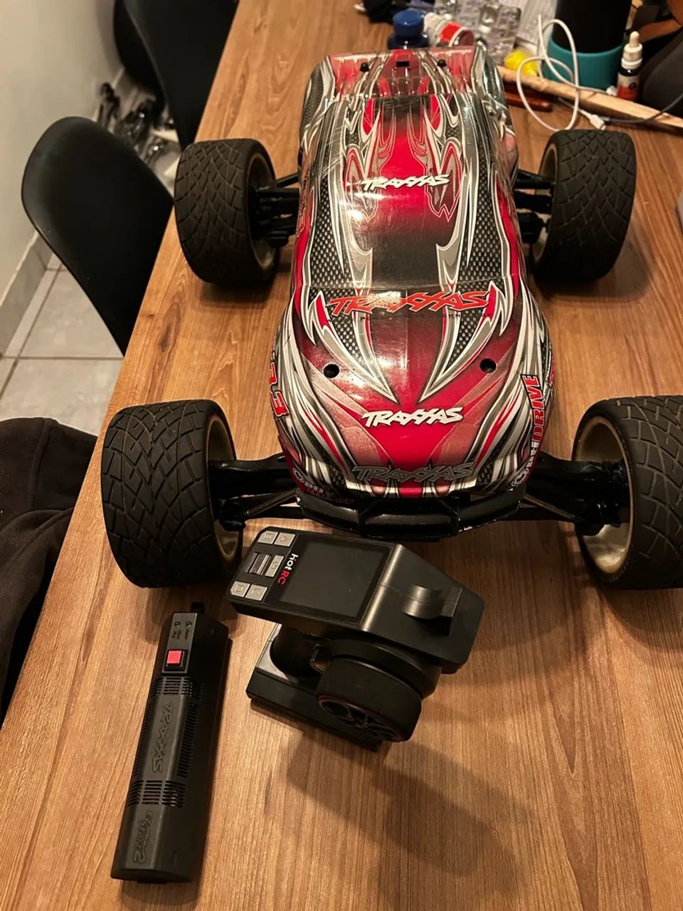 Traxxas Revo 3.3 - Foto 5