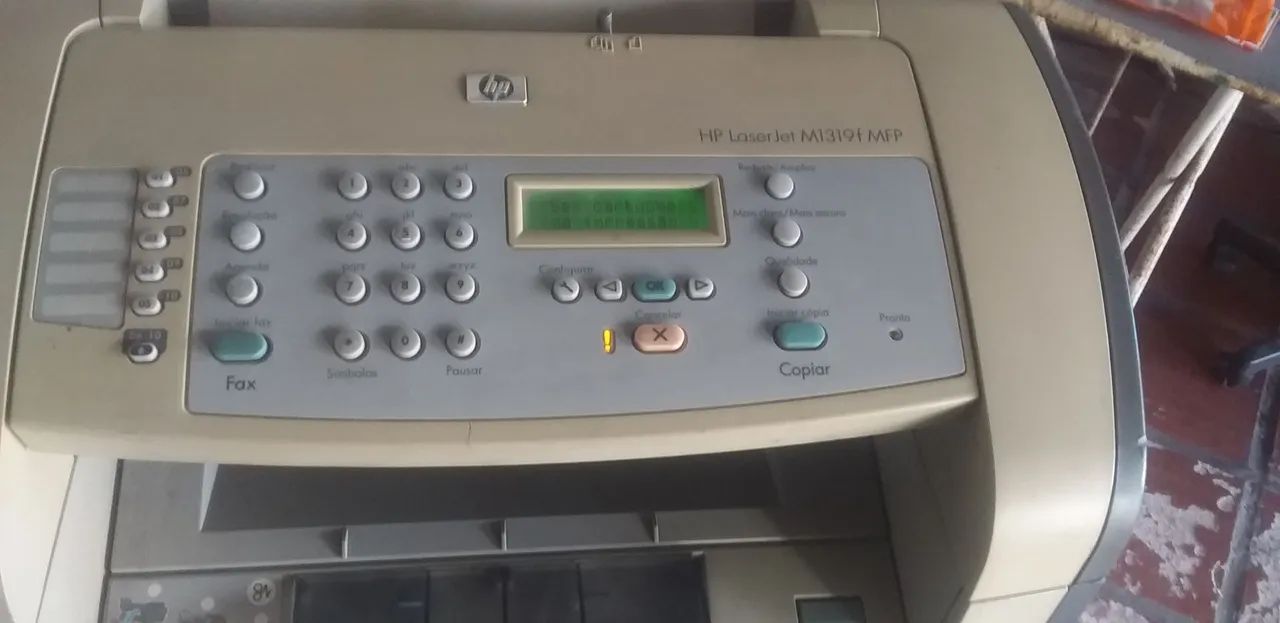 Multifuncional HP laser M 1319 usada 