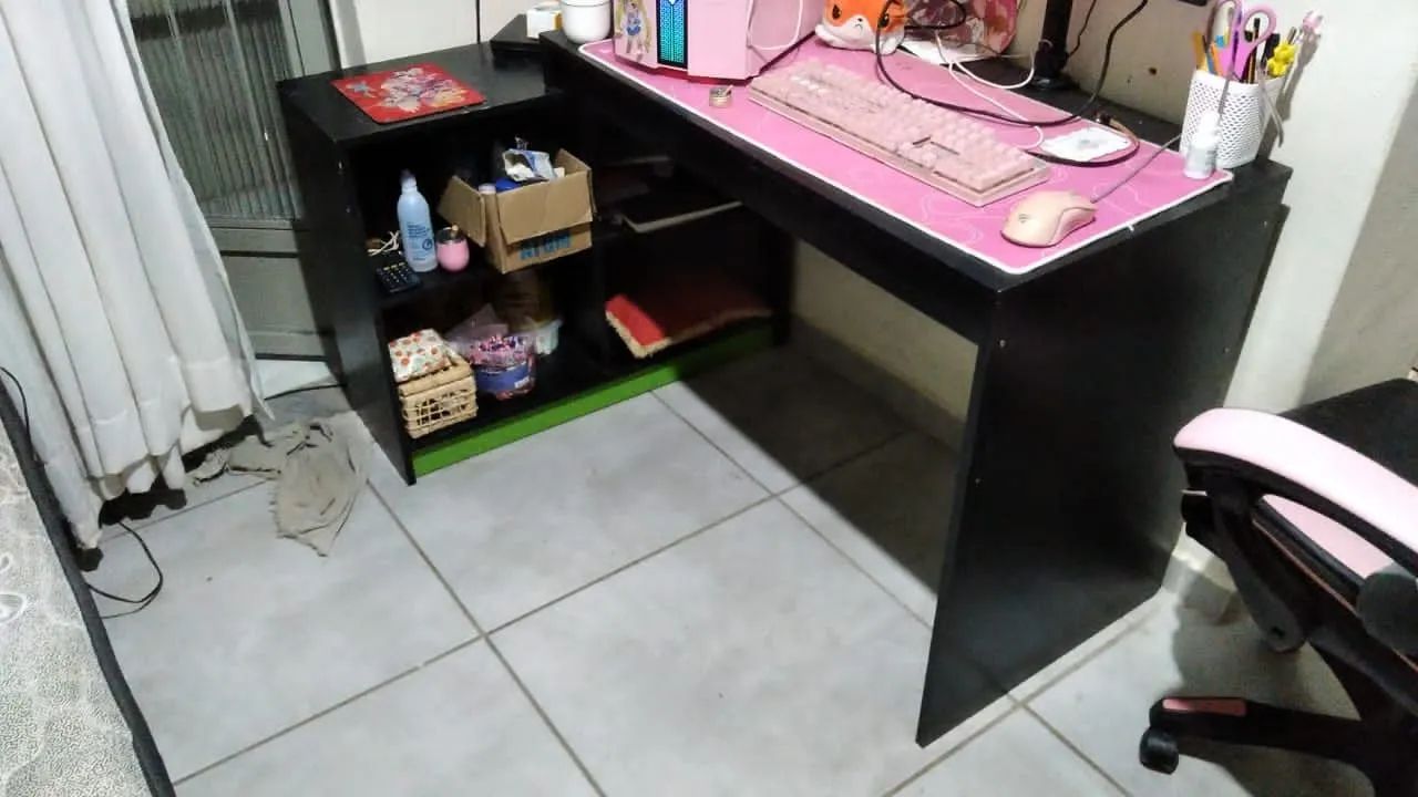 Escrivaninha de Pc 