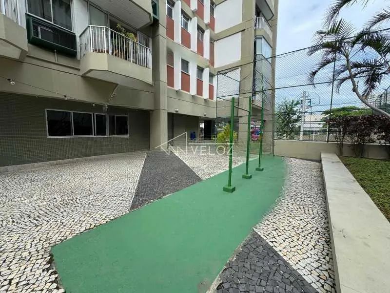 Apartamento : / Residencial / Leblon