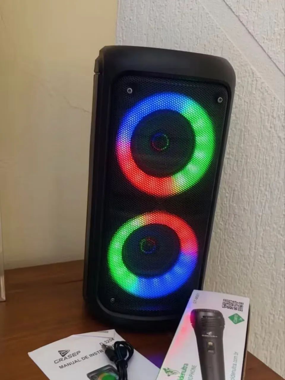 Caixa de som bluetooth com microfone e rádio  - Foto 3