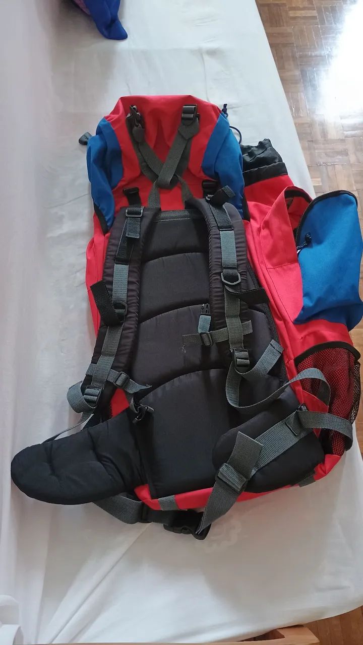MOCHILA VARIAS REPARTIÇÕES  - Foto 2
