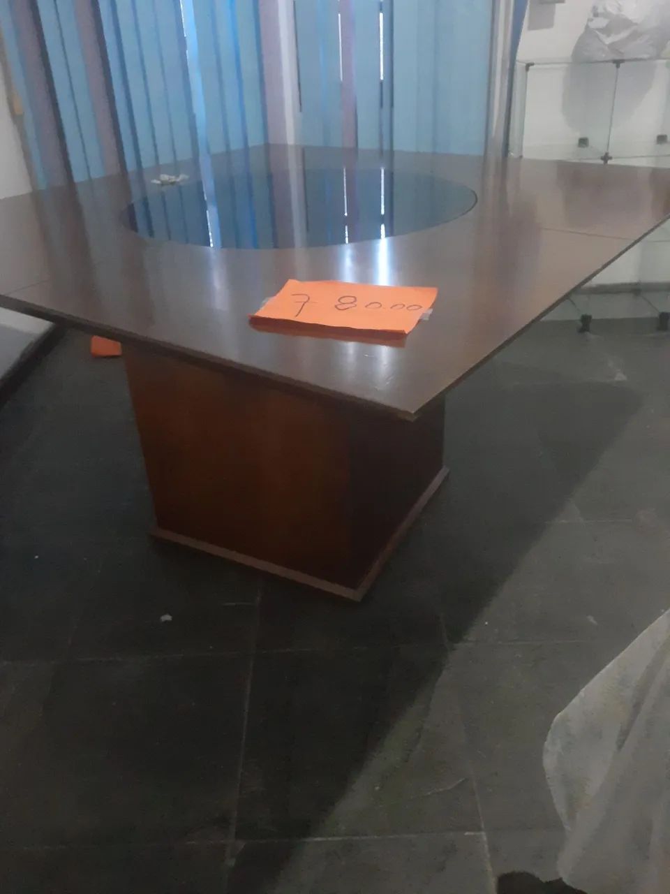 Mesa de  madeira IMBUIA  Com centro Giratório.  - Foto 4
