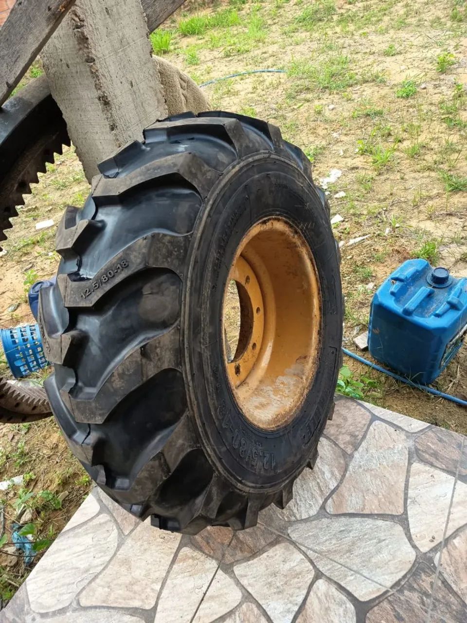 pneu para máquina pesadas  - Foto 5