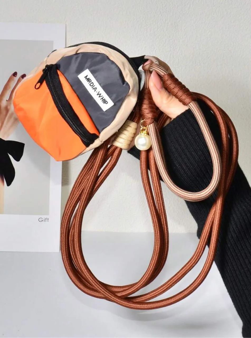 CORDÃO DE PESCOÇO SUPORTE P CELULAR UNIVERSAL E BOLSA 2 EM 1 (Mão e pescoço)  - Foto 2
