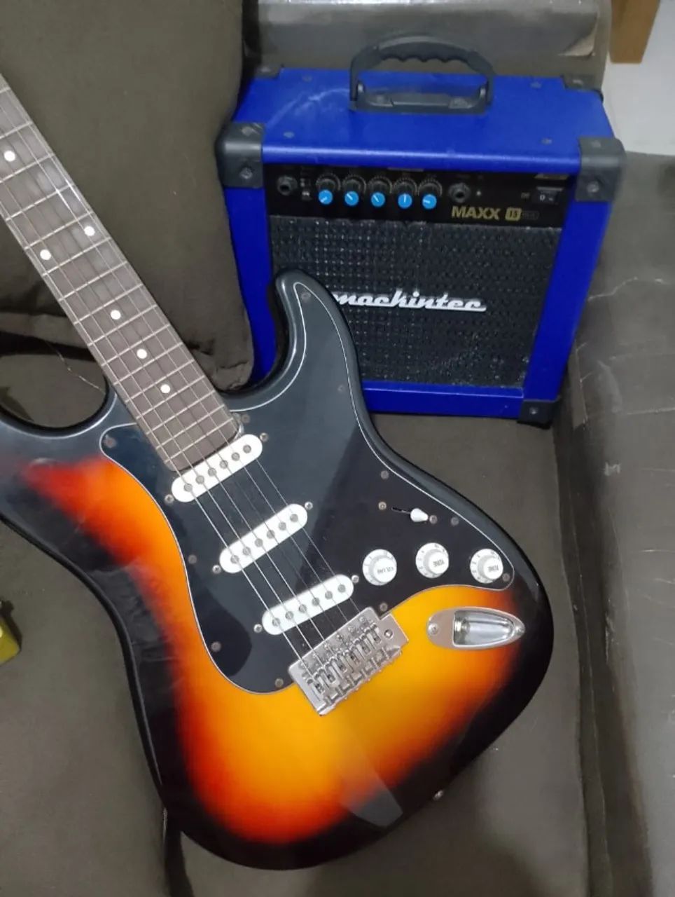 guitarra + caixa - Foto 3