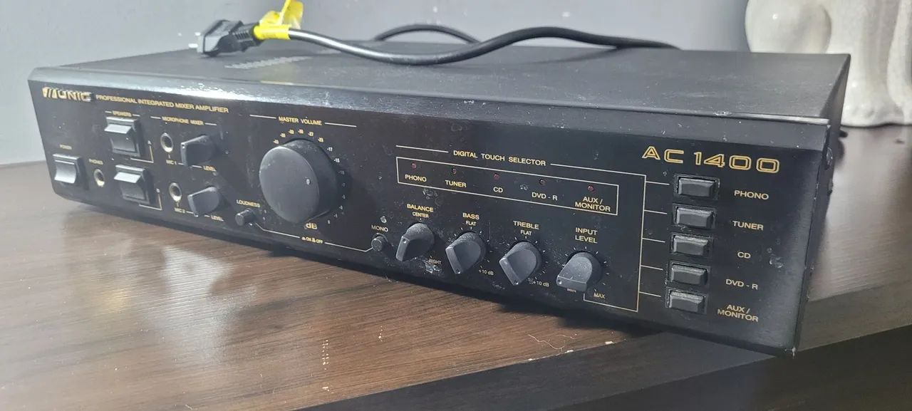 Amplificador Unic AC 1400