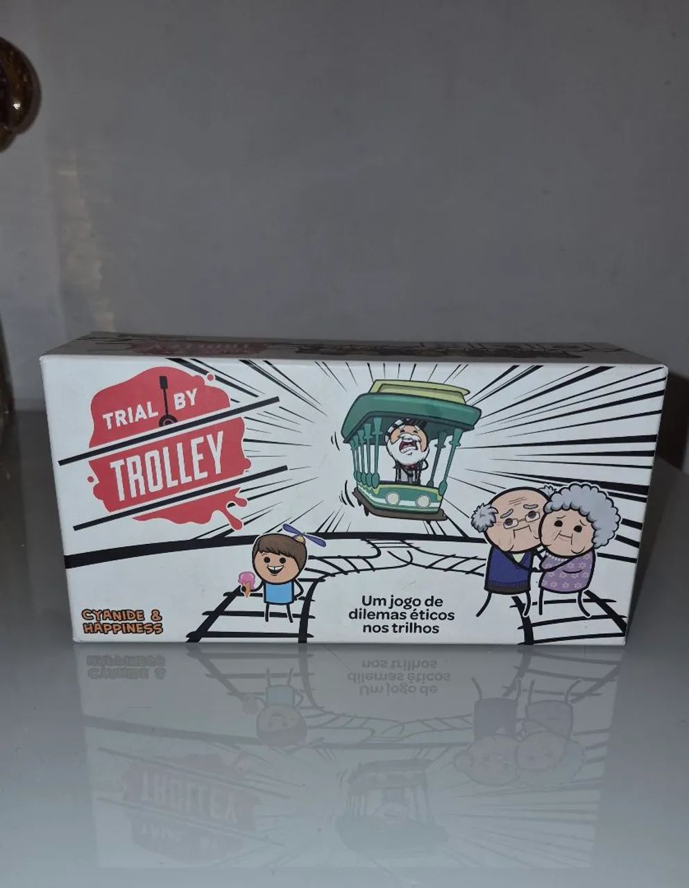Trial by trolley - Jogo de cartas / Tabuleiro