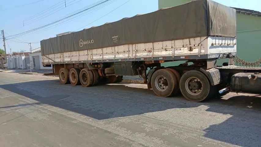 Carreta Randon  Marca: Randon  Modelo: Acoalho de chapa suspensor  Primeiro e terceiro eix - Foto 2