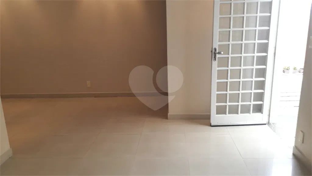 Casa em Condomínio, 3 Quartos, 1 Suite, 3 Banheiros e 2 Vagas Cobertas - Foto 5