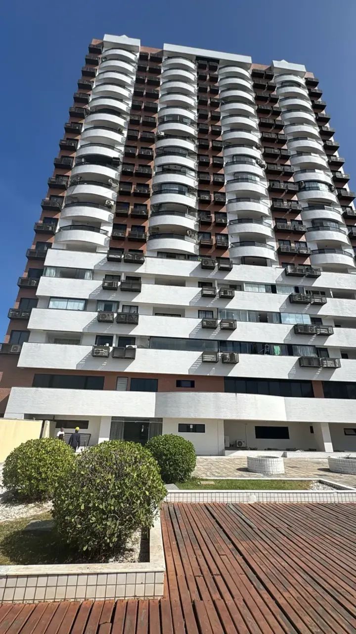 Flat com 2 quartos parq locacao anual no Mucuripe