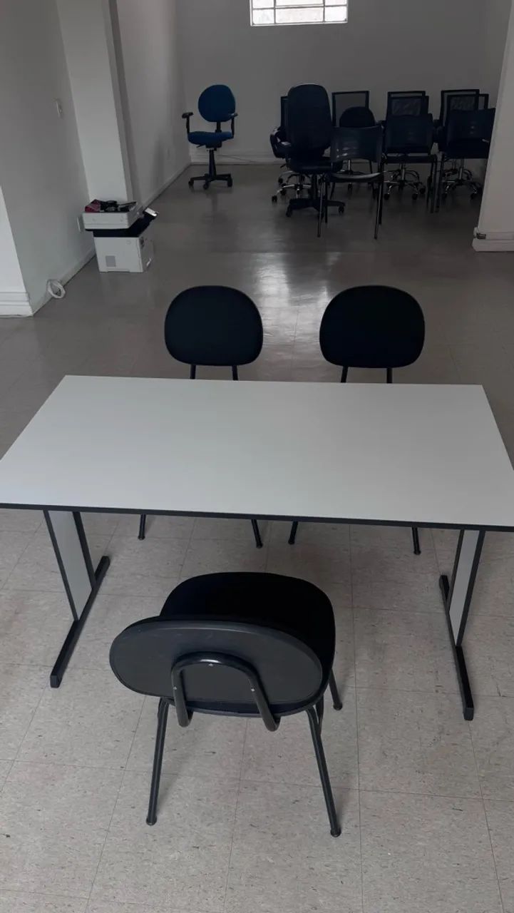 Conjunto mesa e cadeiras  - Foto 3