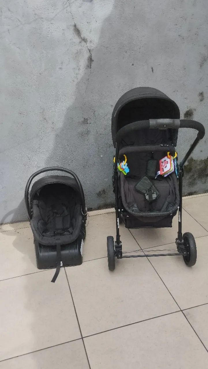 Carinho, bebê conforto com a base Galzerano 