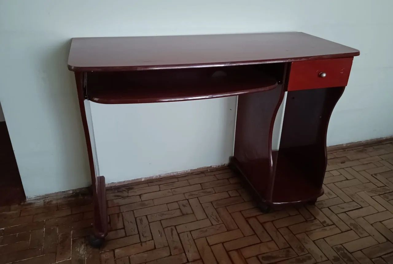 Escrivaninha para computador + cadeira - Foto 2