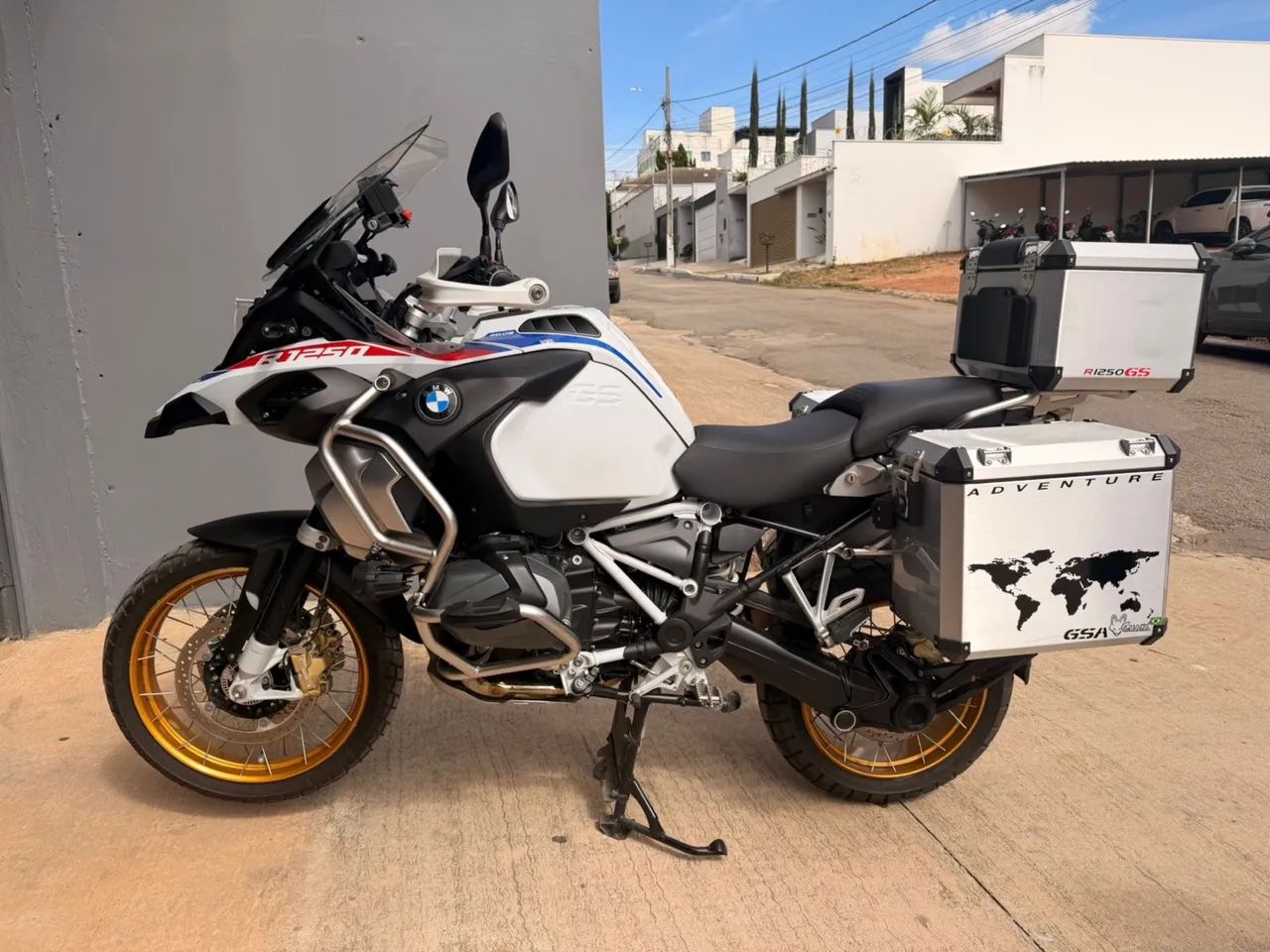 BMW R 1250 GS Adventure premium rallye 2021 com baús e acessórios 
