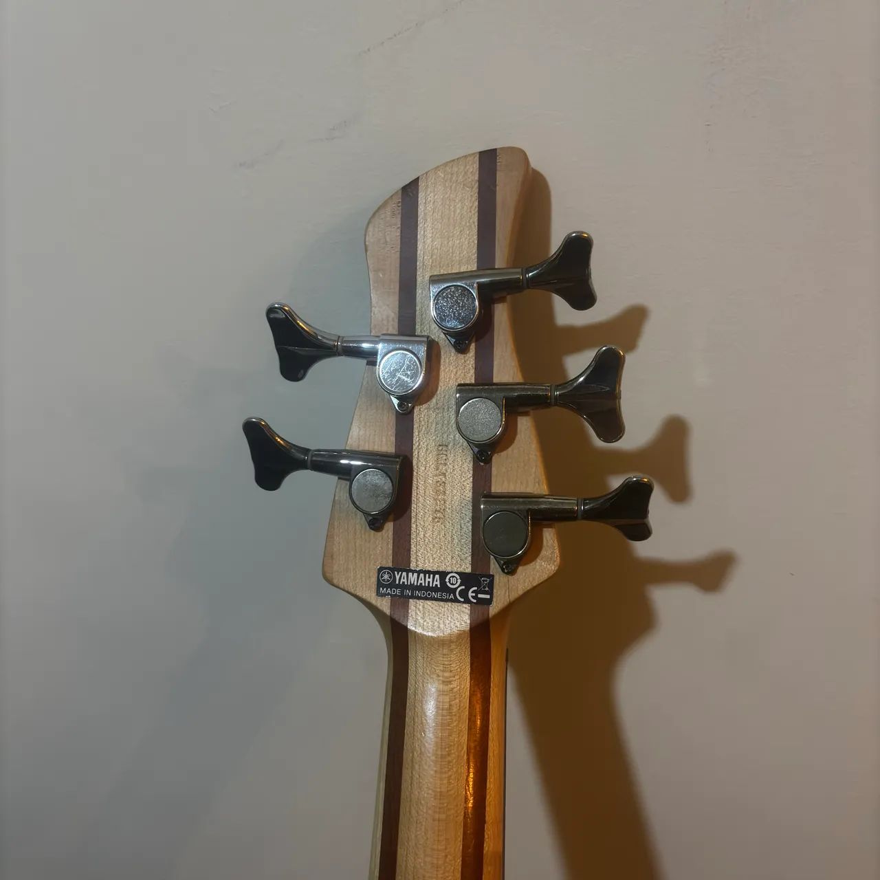 Baixo Yamaha TRBX 305 Black - Foto 4