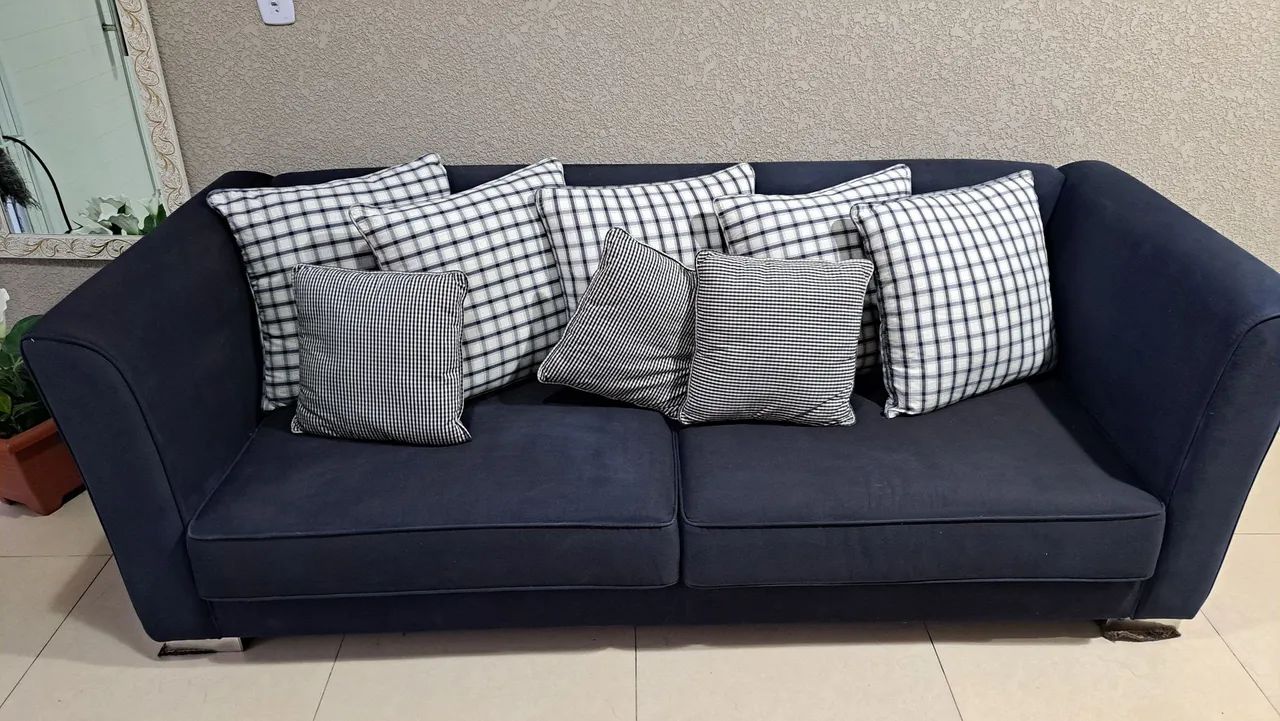 Sofá azul escuro - 2,20m - Comprimento almofadas