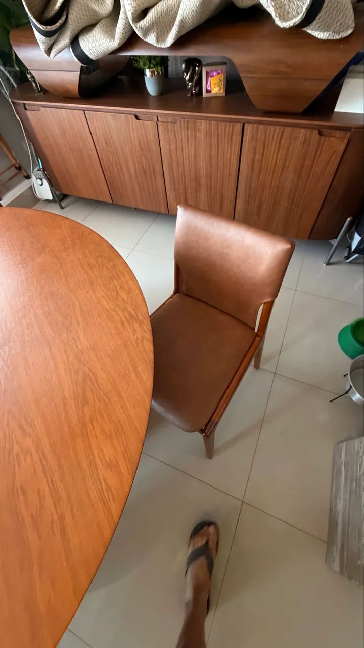 MESA + 4 CADEIRAS EM MOGNO - Foto 2