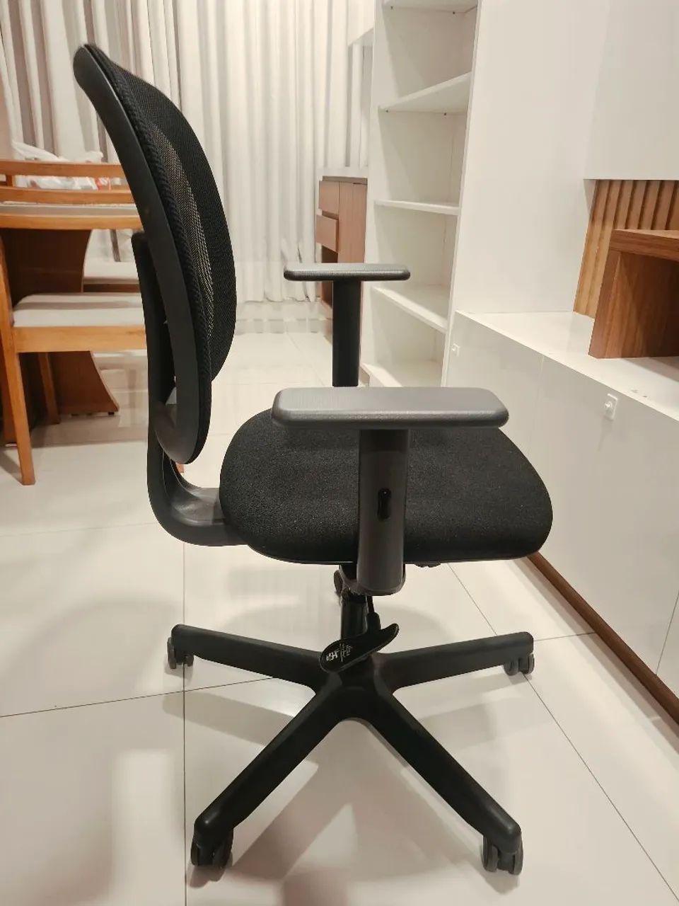 Cadeira Ergonômica Flexform - Modelo Dot Black  - Foto 3