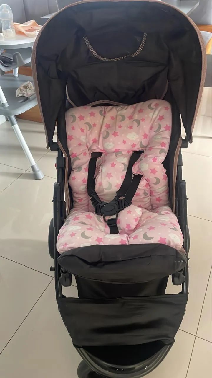 Vendo carrinho de bebê Cosco