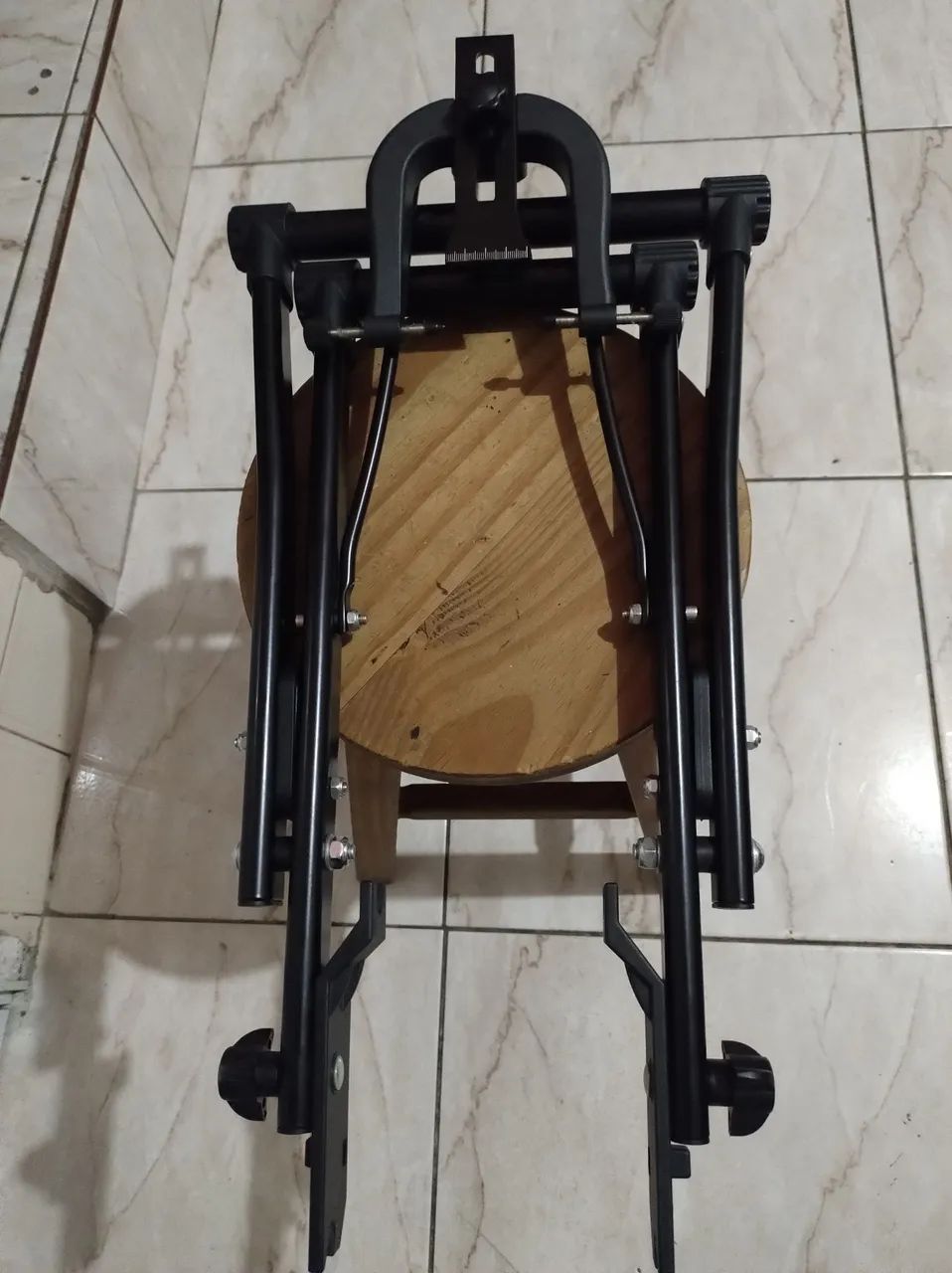 Alinhador de aro para bicicleta pouco tempo de uso - Foto 3