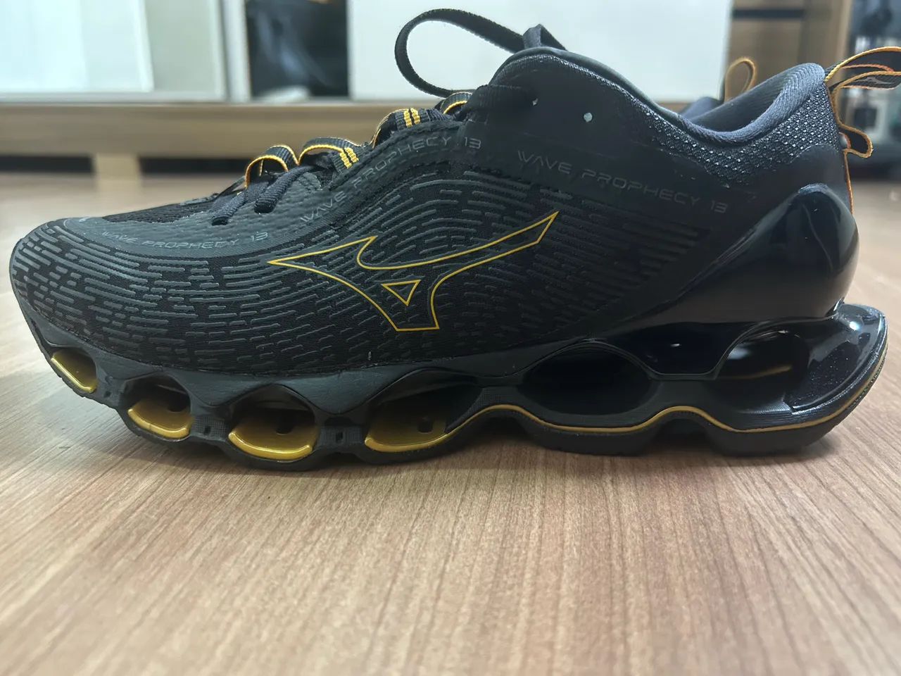 Mizuno prophecy 13 - Foto 2