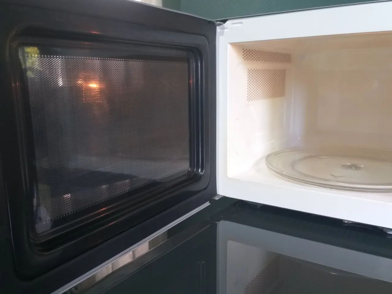 Microondas Philco 31 litros  - Foto 2