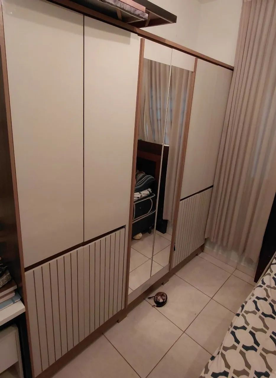 Guarda-roupa 