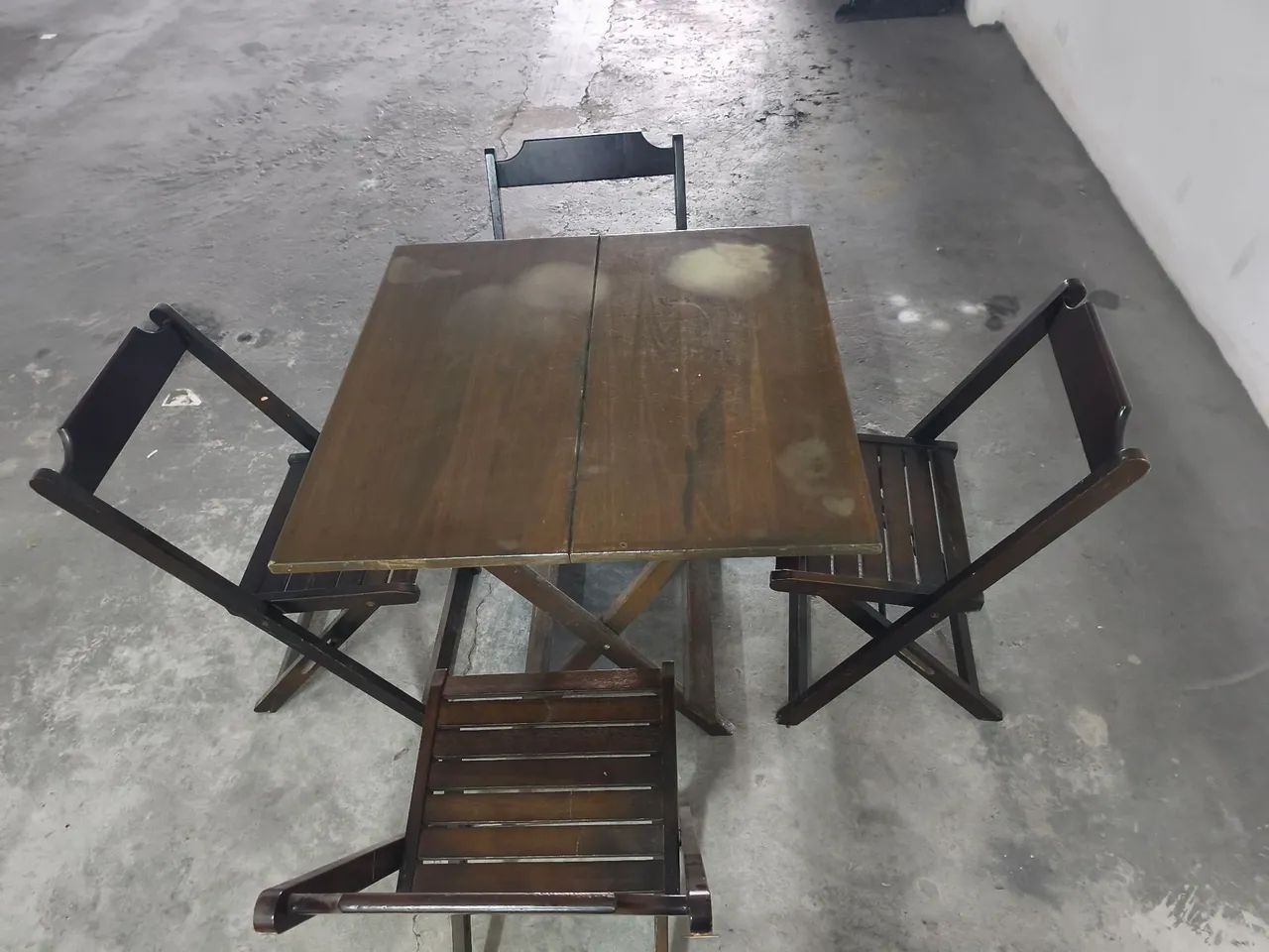 Jogo de mesa e cadeiras dobráveis  - Foto 2
