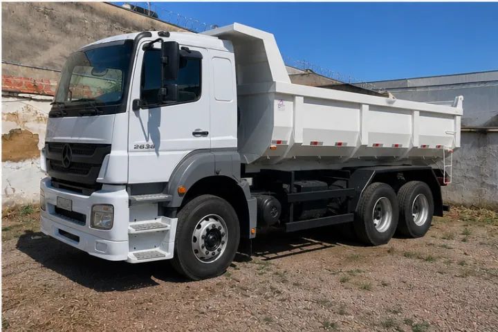 Mb 2533 - Caçamba (Nova) 2012 - pouco uso - Foto 2