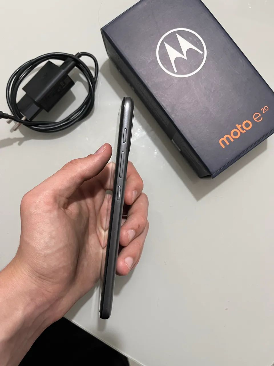 Moto E20 - PARA VENDER RÁPIDO  - Foto 3