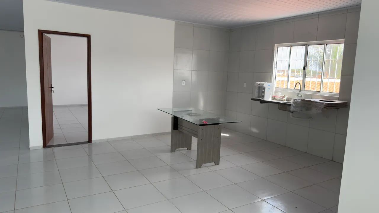 Alugo casa no segundo andar