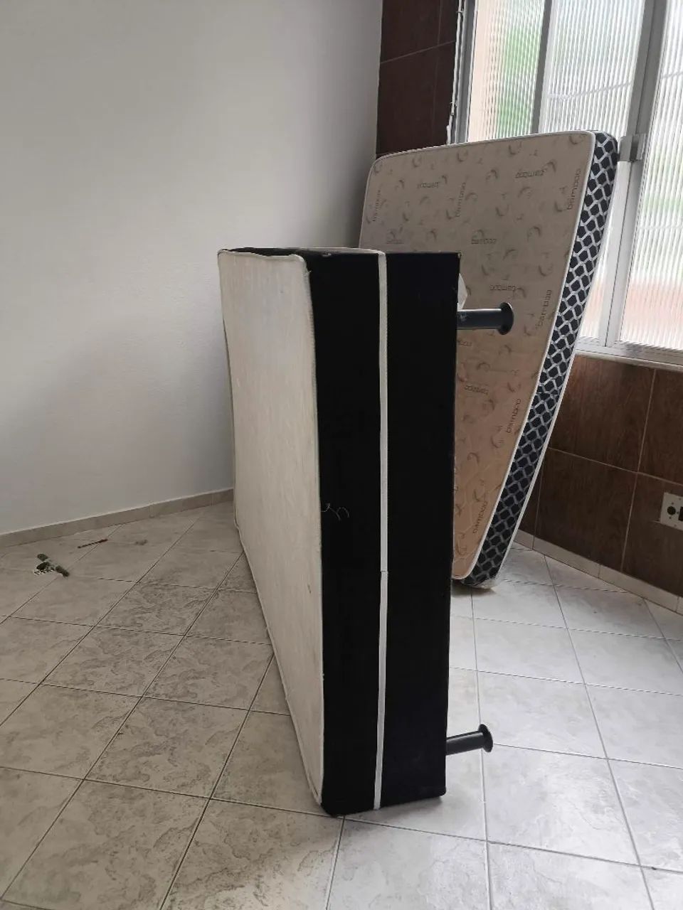 Guarda roupa e cama de casal com box - Foto 3