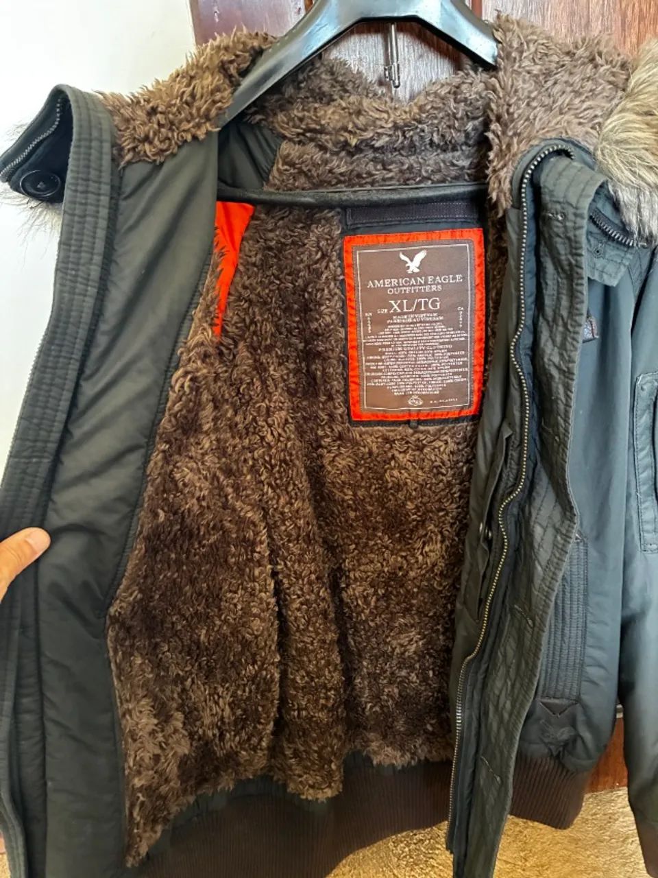 jaqueta american eagle outfiters preta - Foto 4