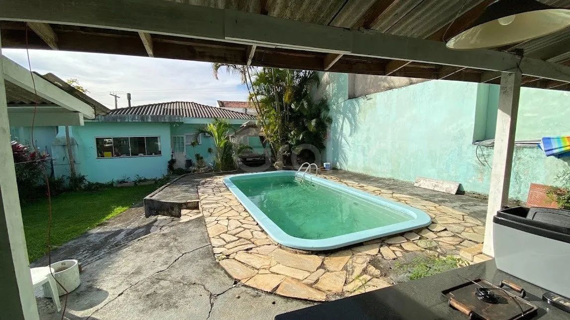 Casa Residencial de 120m² com 2 quartos na Costeira - Foto 5