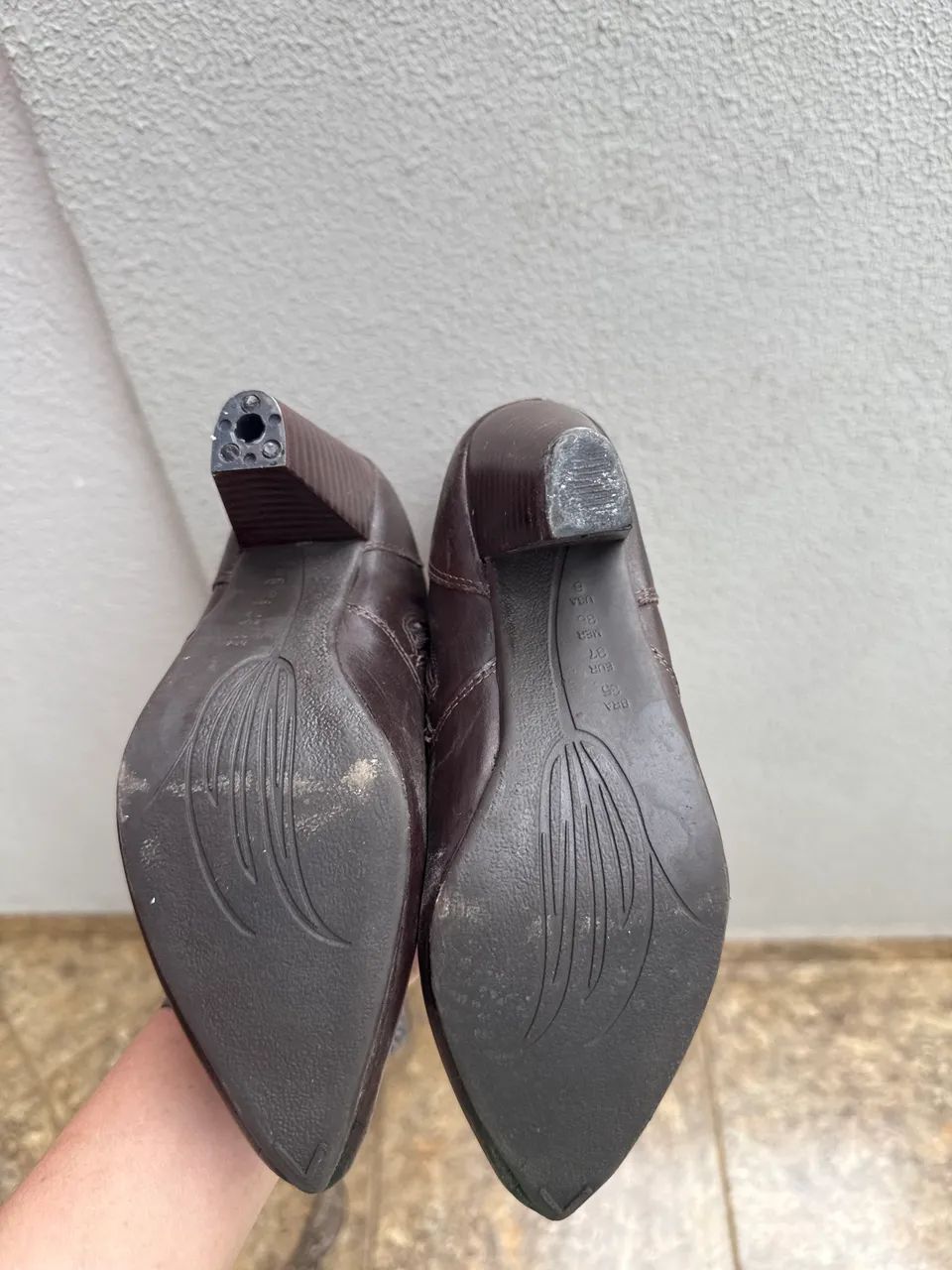 Bota marrom cano longo - Foto 4