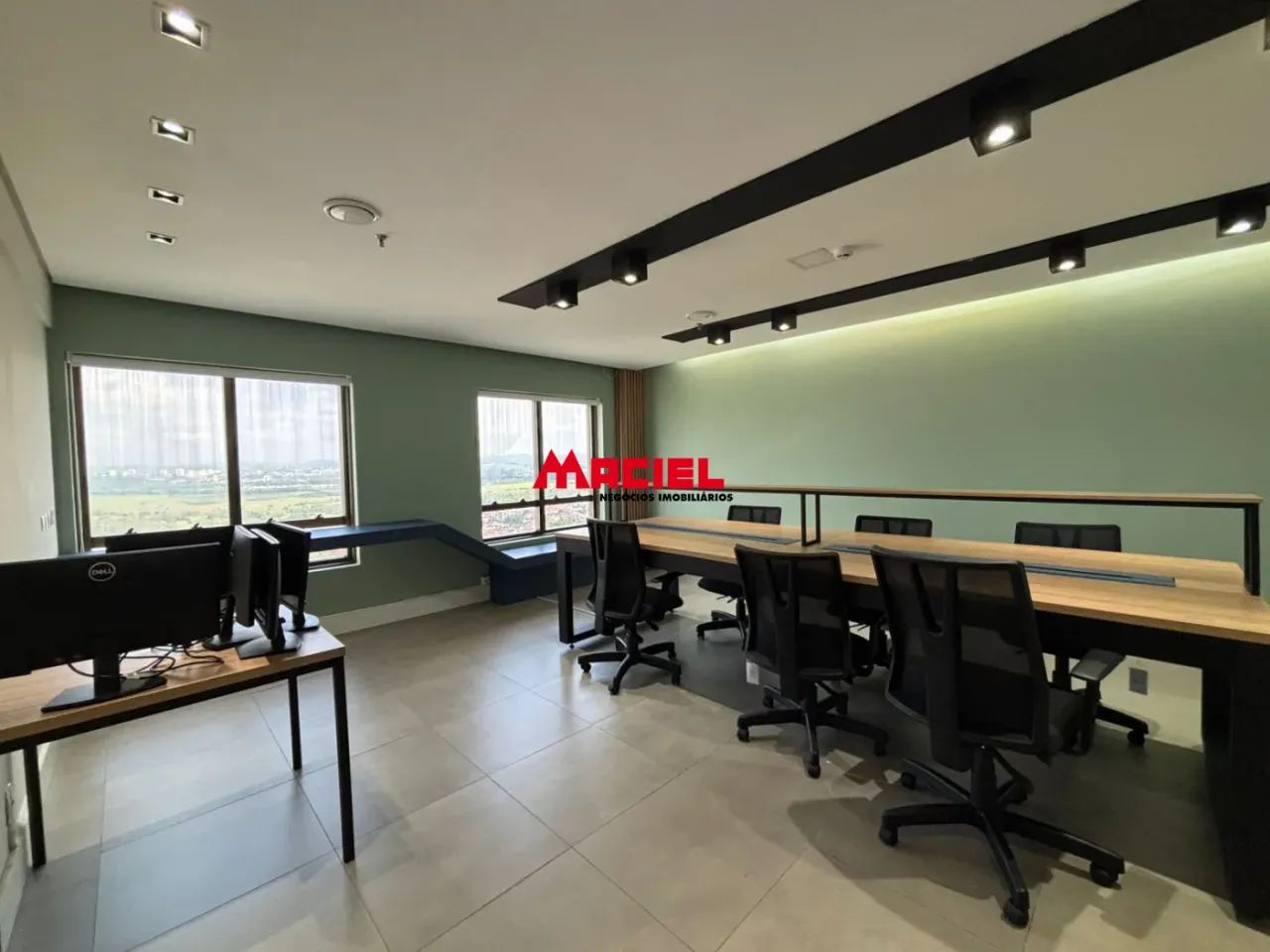 SALA A VENDA EM EXCELENTE PRÉDIO COMERCIAL NO JARDIM AQUARIUS - Foto 2