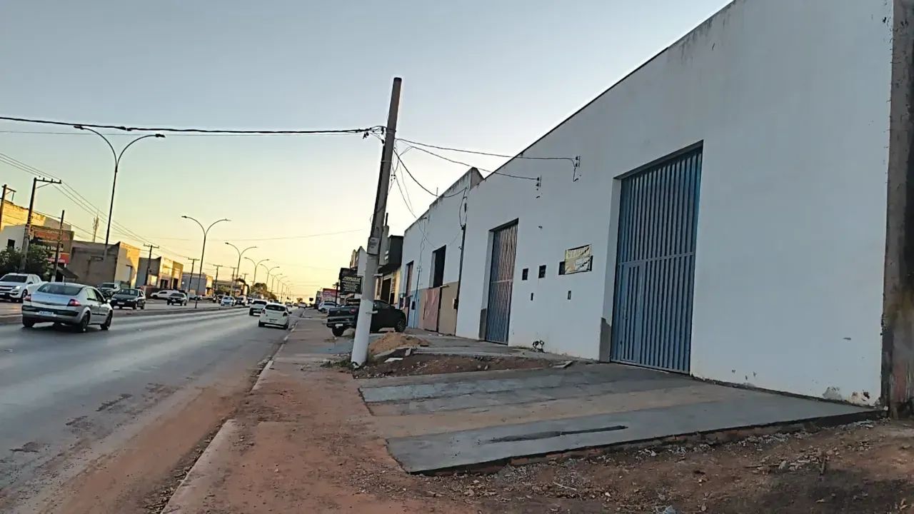 BARRACÃO NA AVENIDA FILINTO MULLER EM VÁRZEA GRANDE/MT COM 420M2. - Foto 3