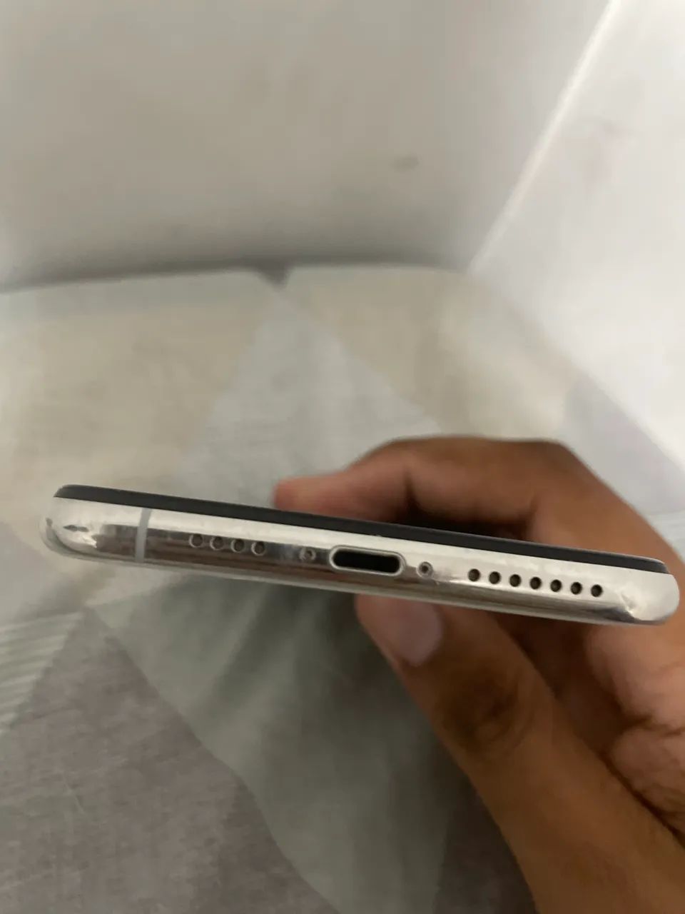 IPHONE XS MAX COM DEFEITO NA TELA - Foto 3