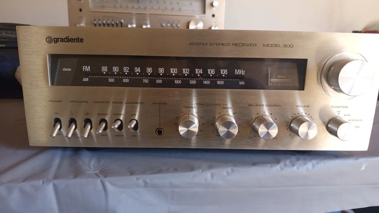 Receiver Gradiente modelo 1300 - Foto 2
