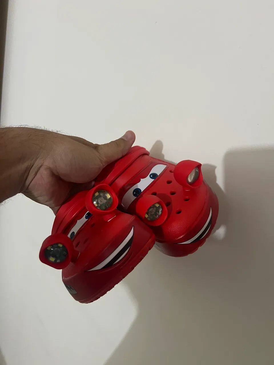 CROCS MCQUEEN NOVO - Foto 3