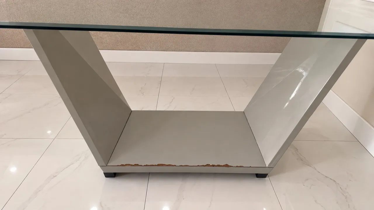 Mesa de jantar 2,00 x 1,07 m com tampo de vidro e base moderna - Foto 3