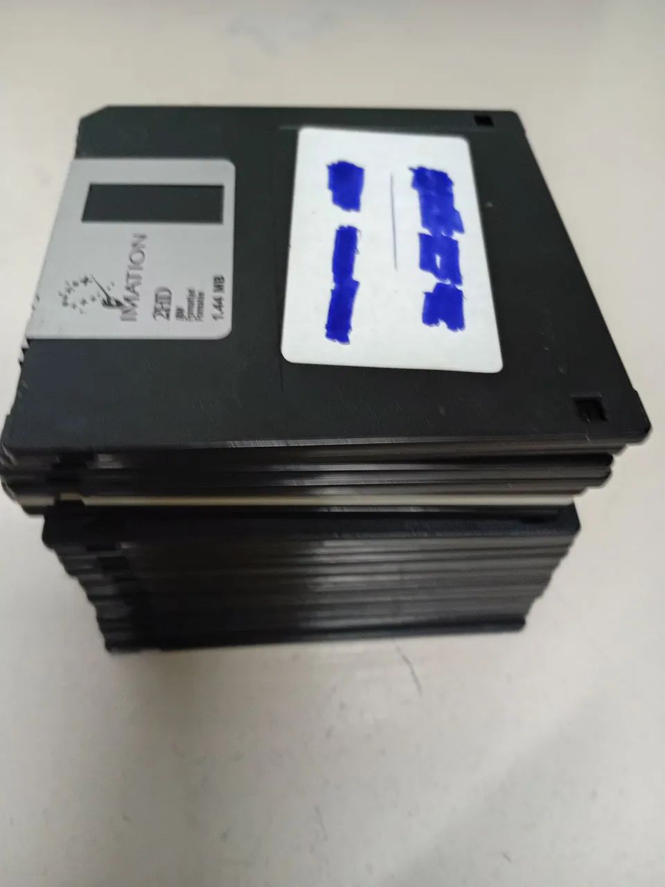 10 disquetes 3,5 polegadas 1.44mb preto  - Foto 5