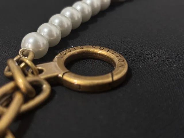 Charm de Bolsa Louis Vuitton Chain Belt Pearls - Foto 4